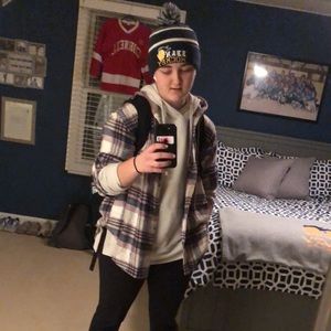 Meet your Posher, Hayley